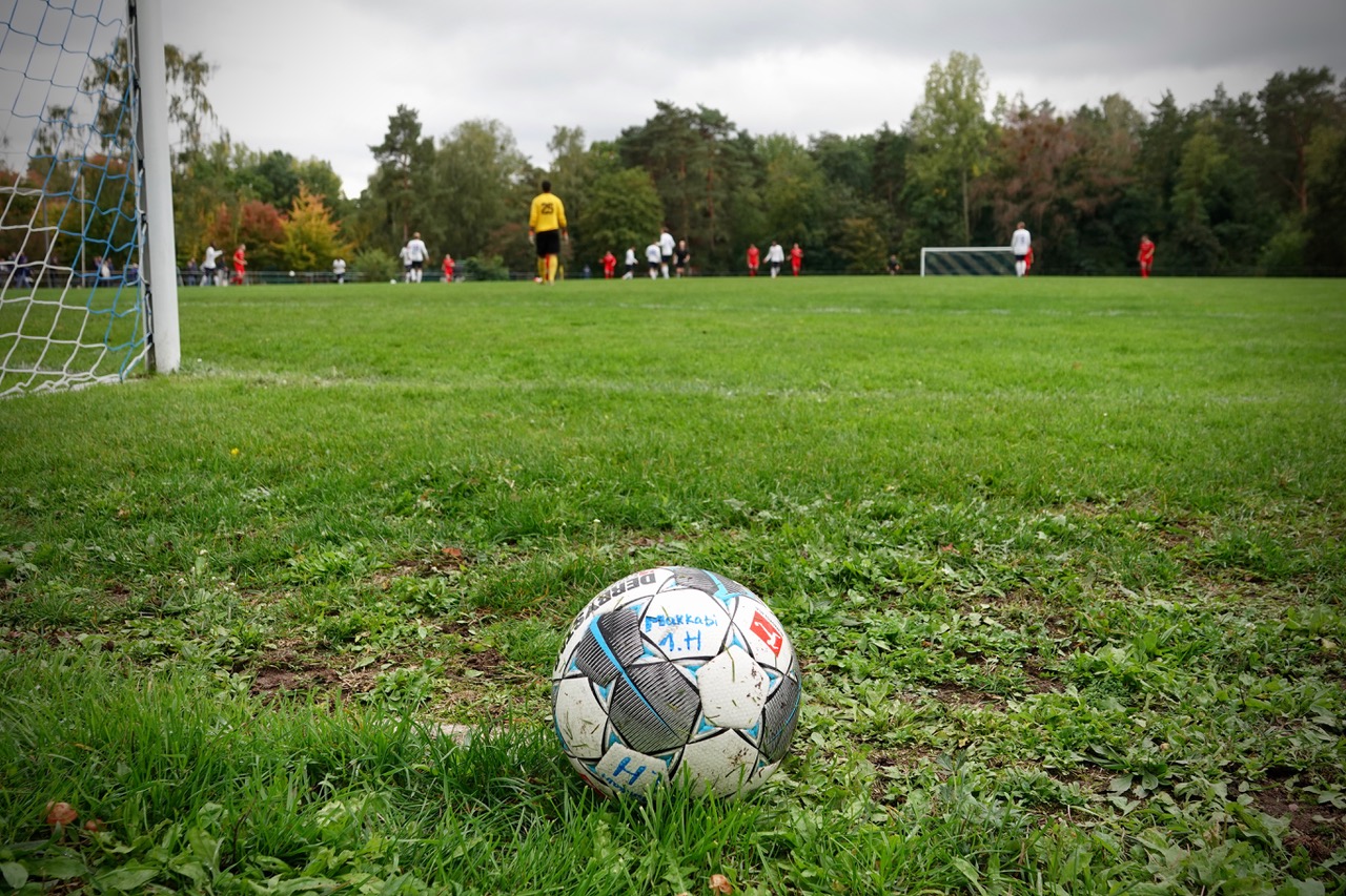 1.Herren bei TuS Makkabi Pokal